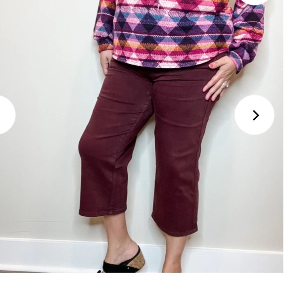 Judy Blue Sign Me Up Tummy Control Wide Leg Cropped Jeans Garment Dyed Maroon - Picture 13 of 13